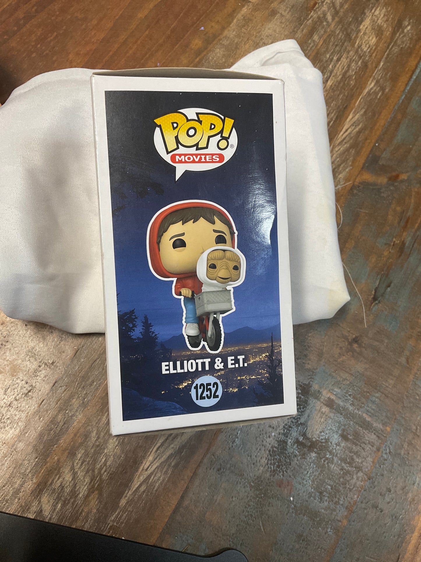 ELLIOT  & ET POP movies